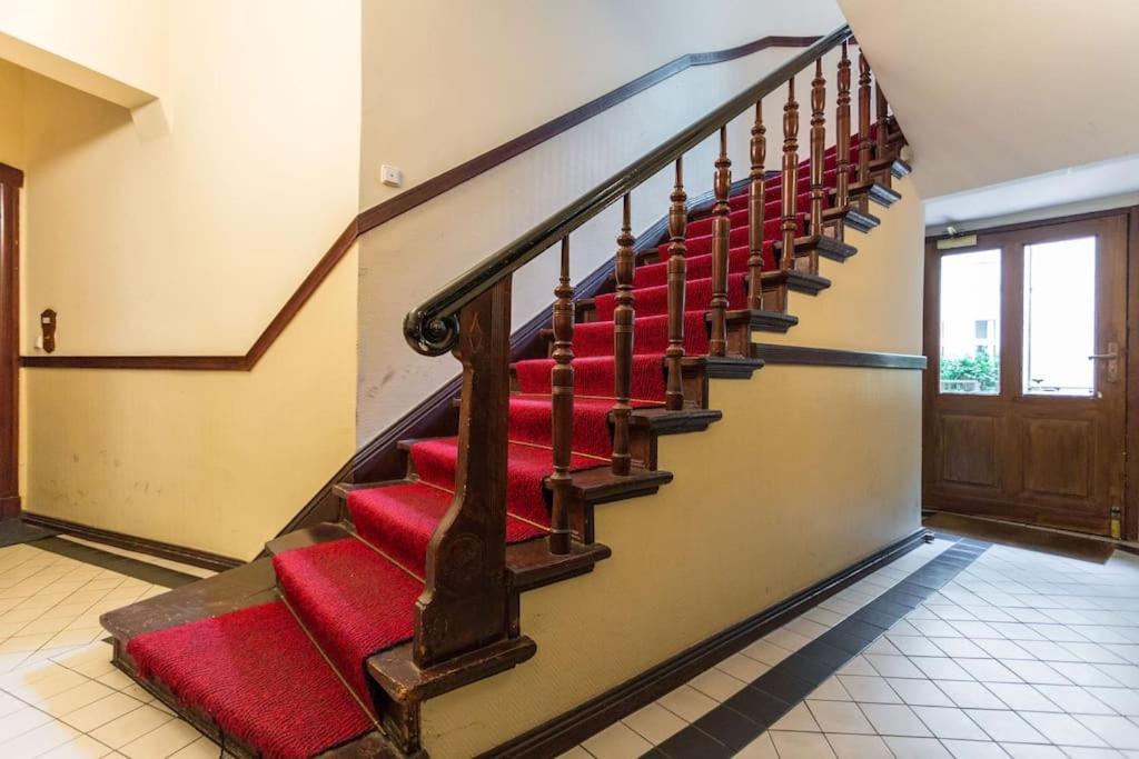 Zentrale Altbauwohnung Im Helmholtzkiez Berlin Dış mekan fotoğraf